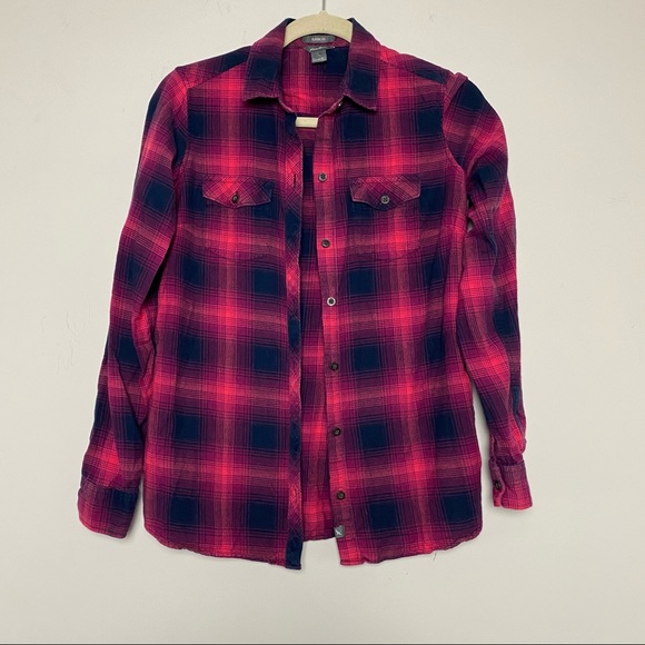 - Eddie Bauer Plaid Button down - Picture 8 of 12